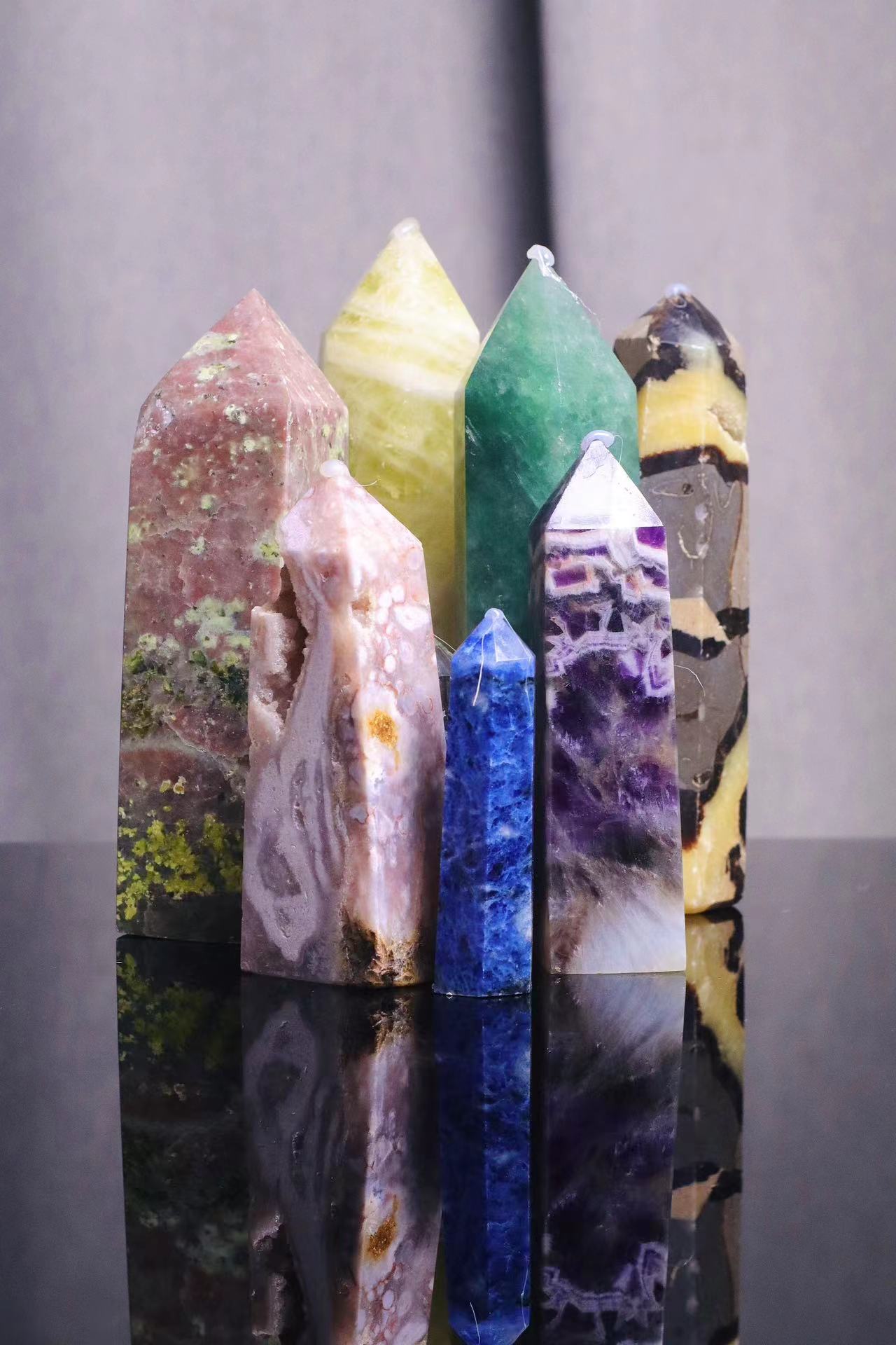 [$4.9 for one order] Tumble of crystal quartz/jasper/marble/jade/tourmaline/obsidian with tower/sphere/carving/cube shape（free engraving with orders over $40.  Spend $80 and get free faucet carvings,  and spend $100 and get free dream catcher）